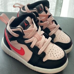 Toddler 6CPink and Black Jordan 1